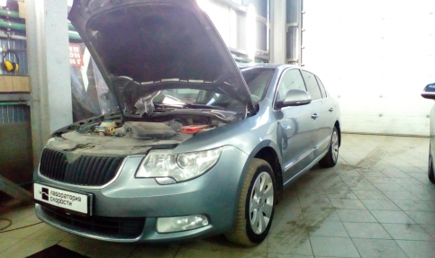 Skoda Superb 2gen 1.8 TSI AT (152 л. с.) 2010